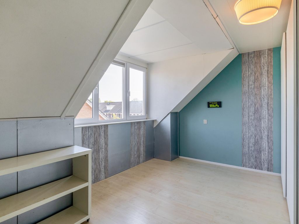 Rondostraat 68, HELLEVOETSLUIS