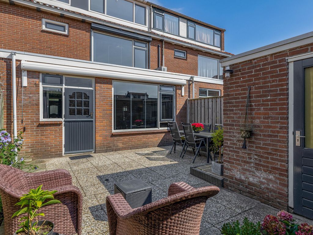 Daniël Willemsstraat 10, HELLEVOETSLUIS