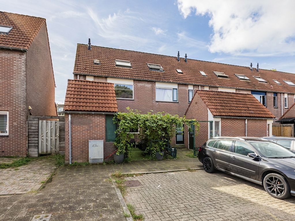 Koperslager 16, HELLEVOETSLUIS
