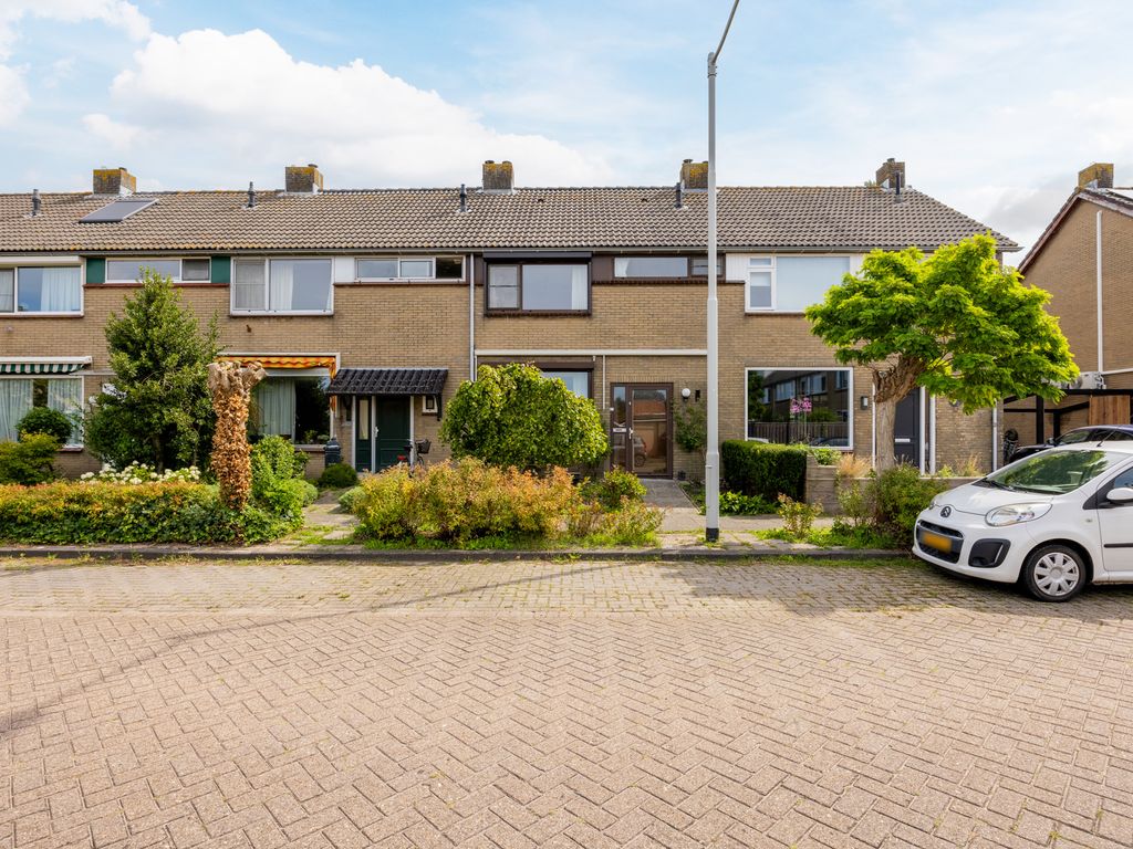 P C Hooftstraat 16, HELLEVOETSLUIS