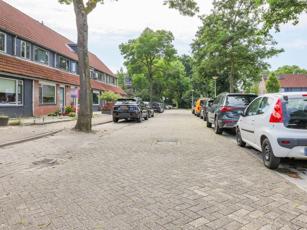 Steenhouwer 8, HELLEVOETSLUIS