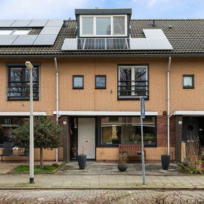 Van Doesburgveld 8, Barendrecht