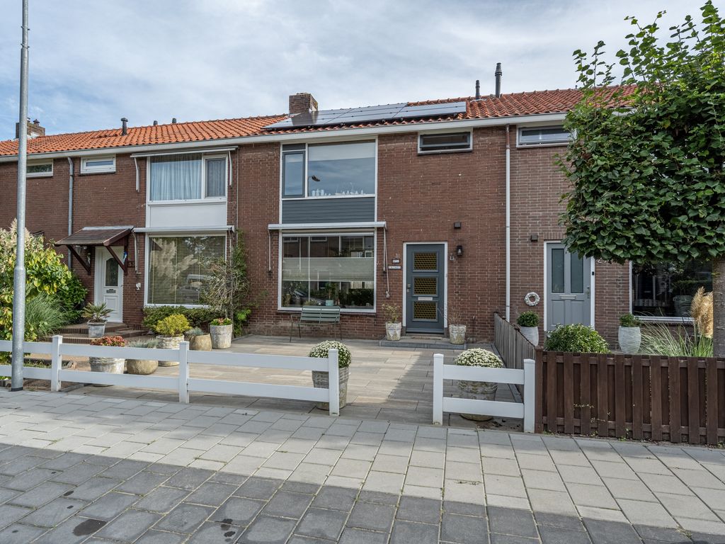 Eikeboomstraat 31, Zwijndrecht