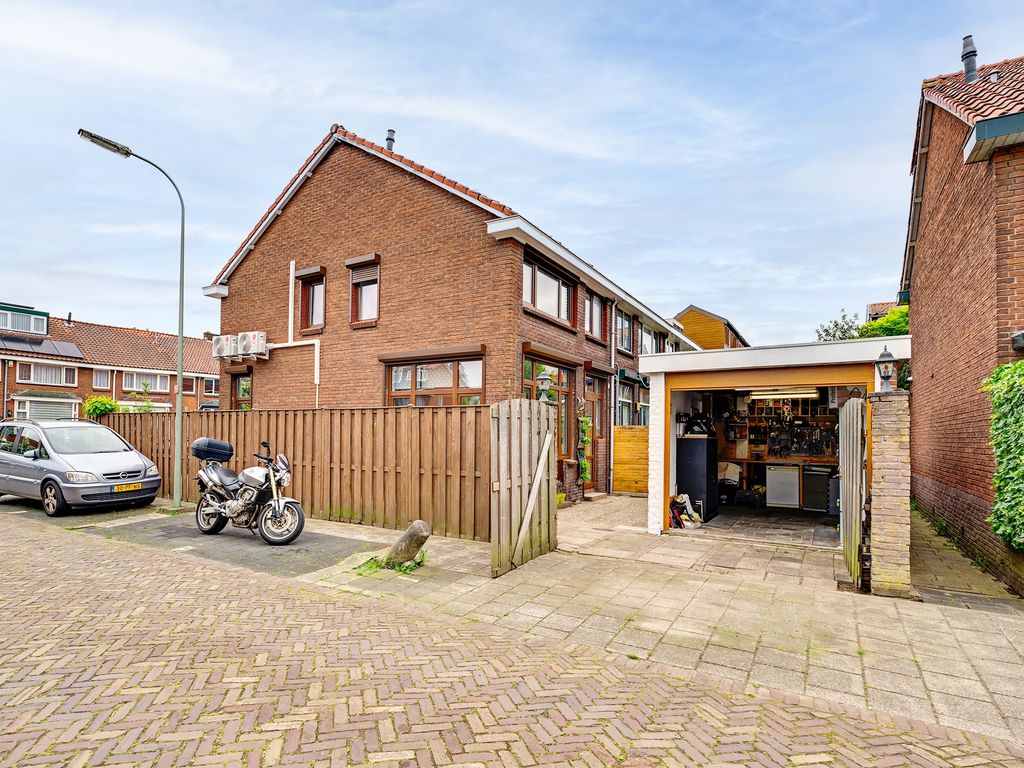Sweelinckstraat 13, Dordrecht