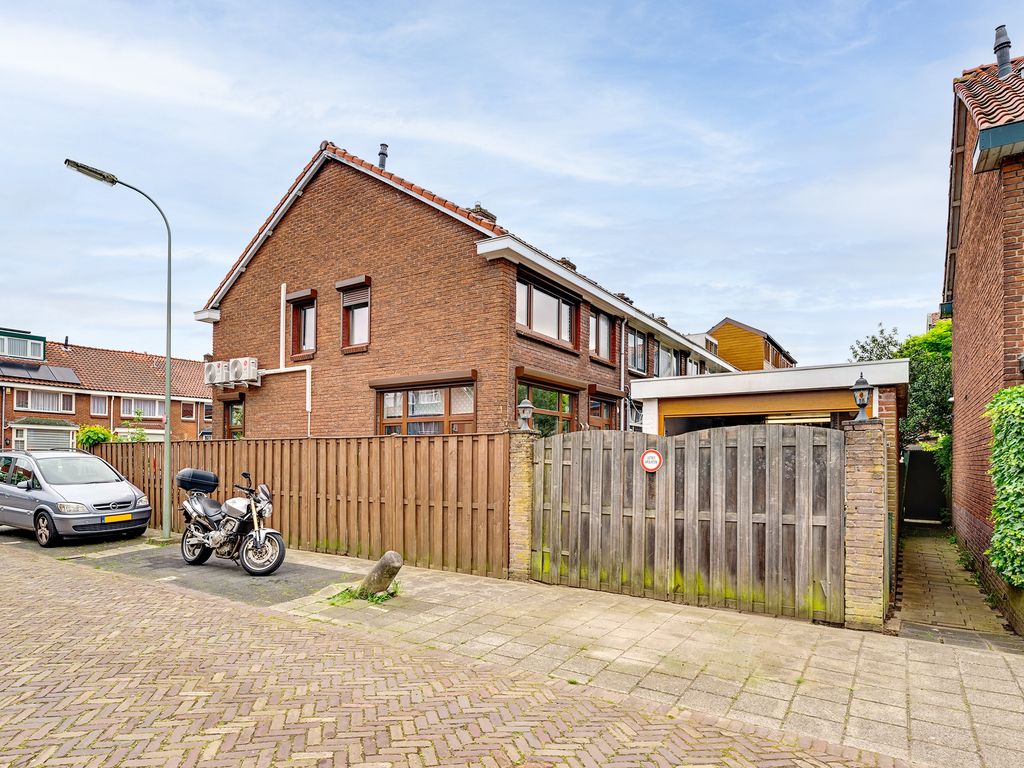 Sweelinckstraat 13, Dordrecht