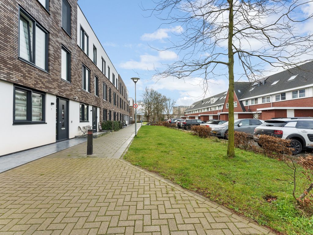 Willem Passtoorsstraat 11, Schiedam