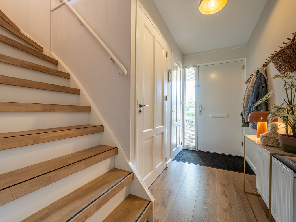 Jan van Almondestraat 14, Poortugaal