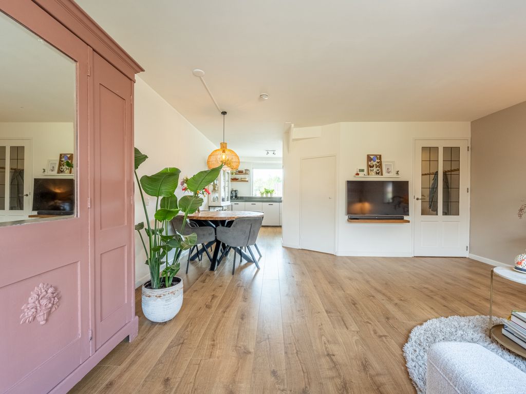 Jan van Almondestraat 14, Poortugaal
