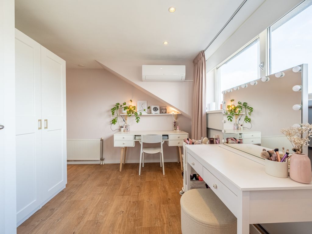 Jan van Almondestraat 14, Poortugaal