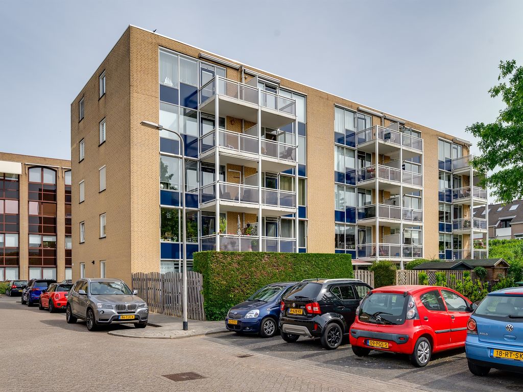 Ravelstraat 66, Rhoon