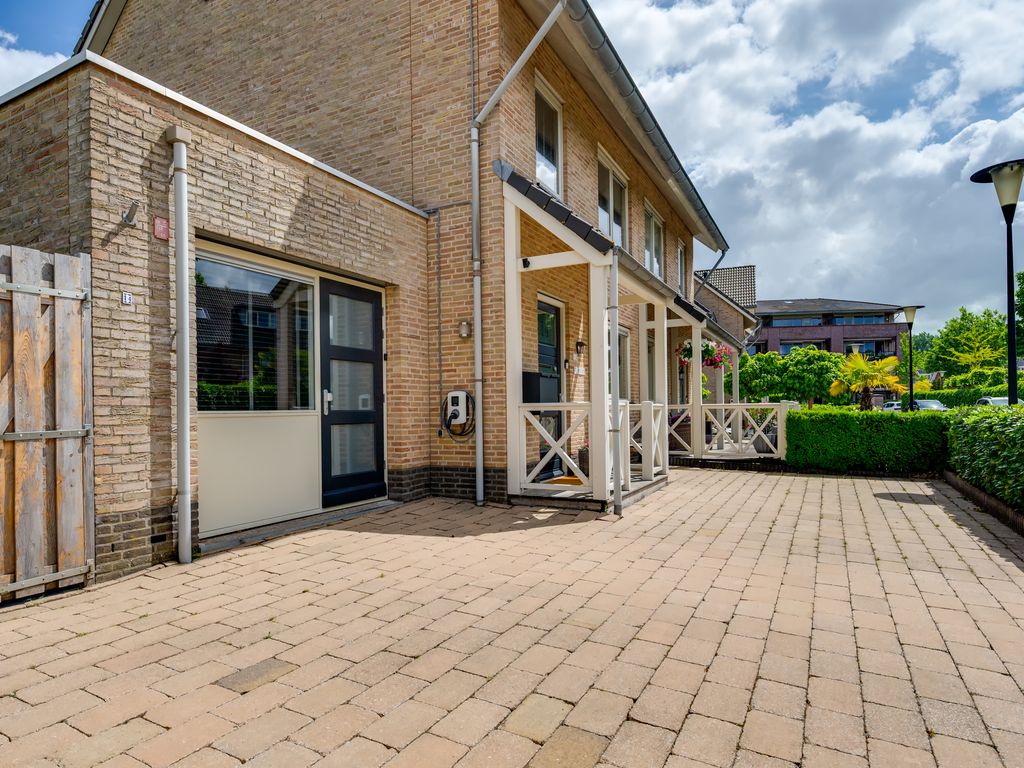 Cipreshout 14, Barendrecht