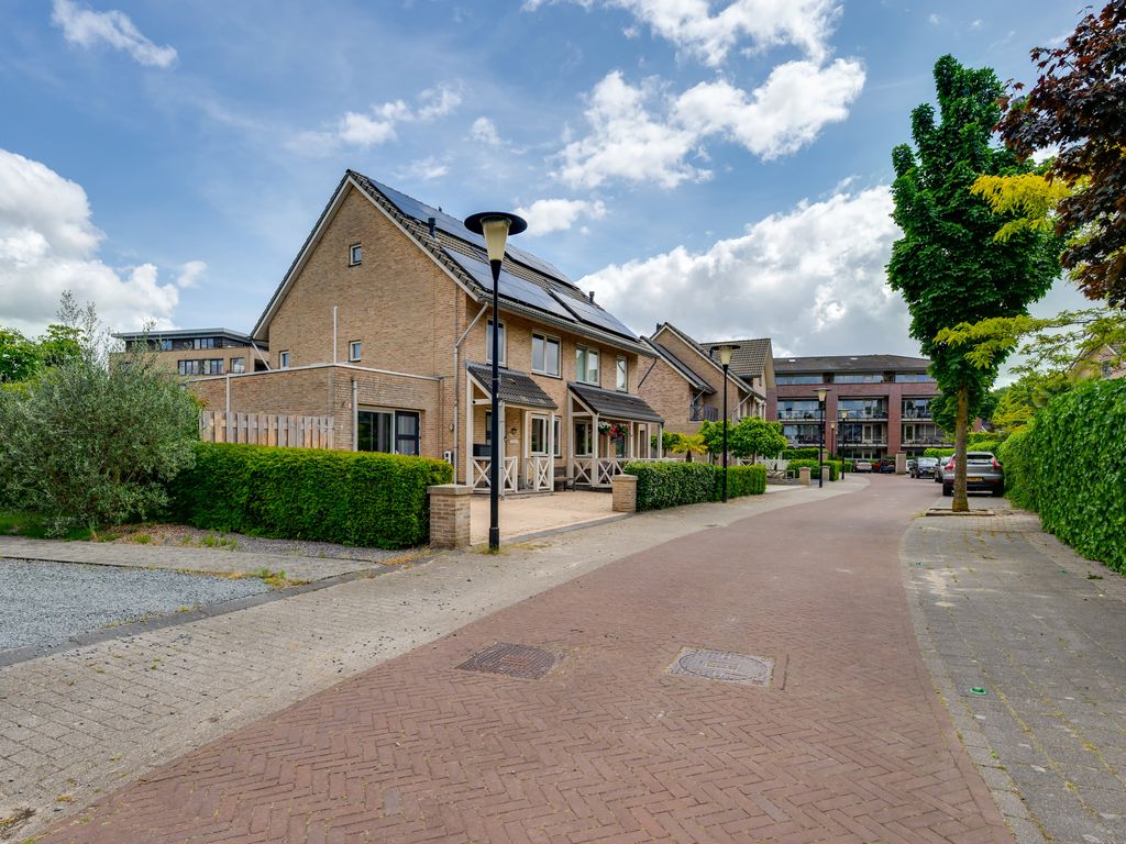 Cipreshout 14, Barendrecht