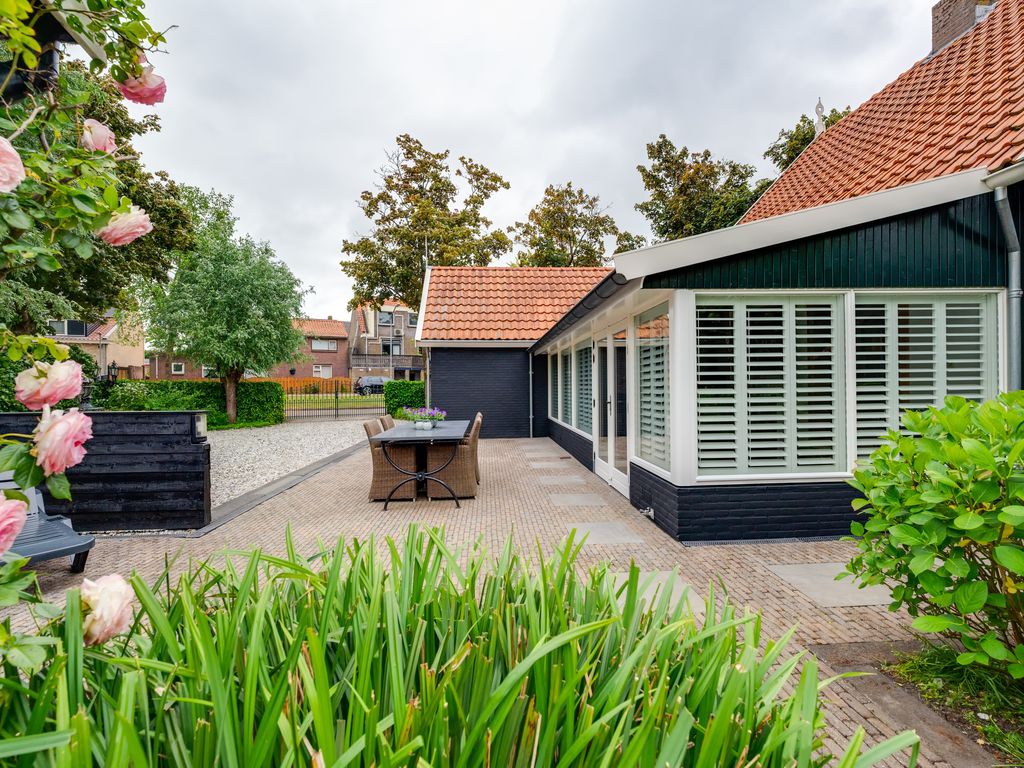 Koning Gustaaf Adolfstraat 2, Lage Zwaluwe