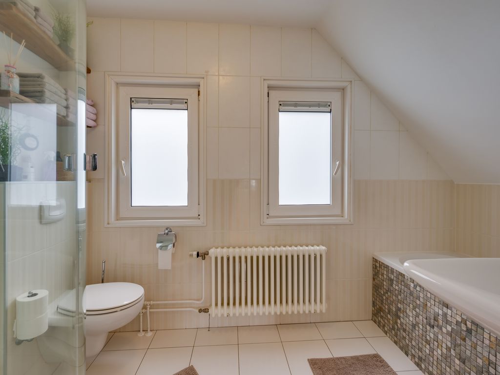 Koning Gustaaf Adolfstraat 2, Lage Zwaluwe