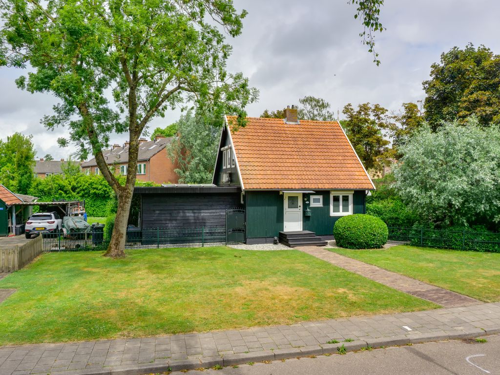 Koning Gustaaf Adolfstraat 2, Lage Zwaluwe