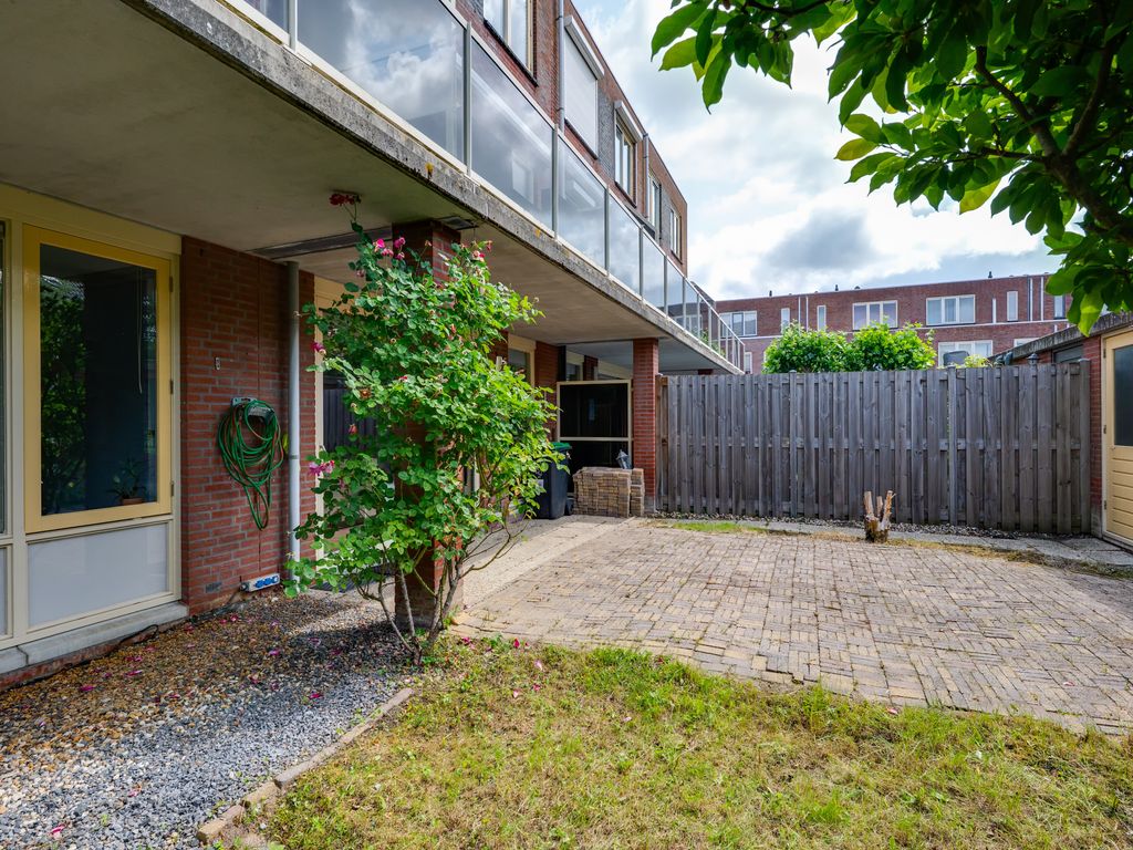 Van Ommerenhaven 10, Barendrecht