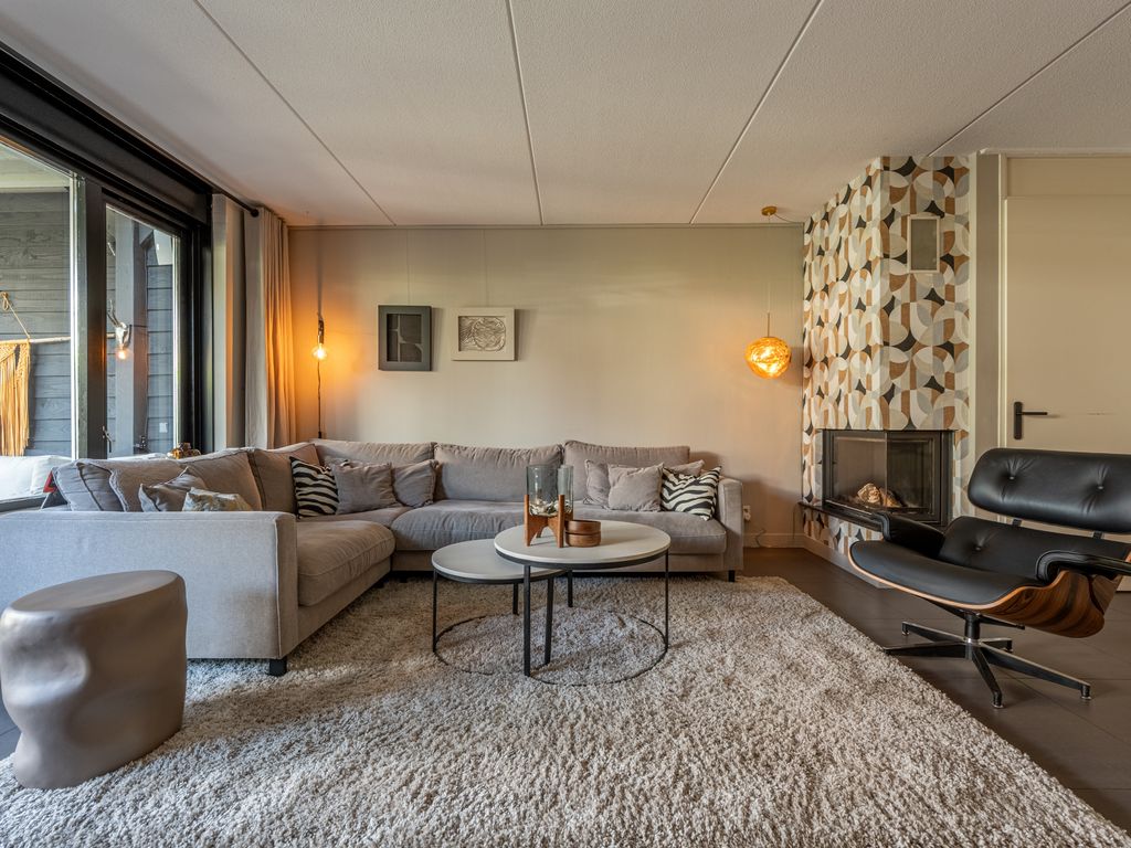 Goudzoeker 21, Rhoon