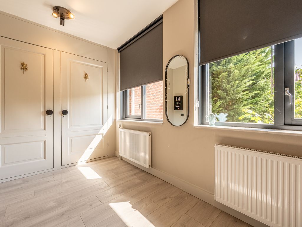 Goudzoeker 21, Rhoon