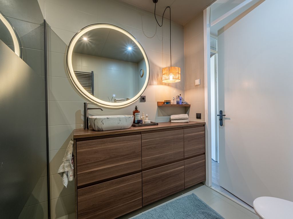 Goudzoeker 21, Rhoon