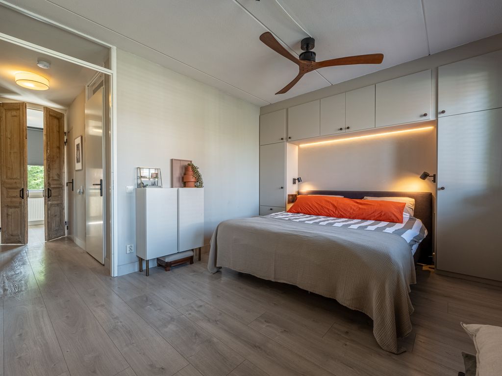 Goudzoeker 21, Rhoon