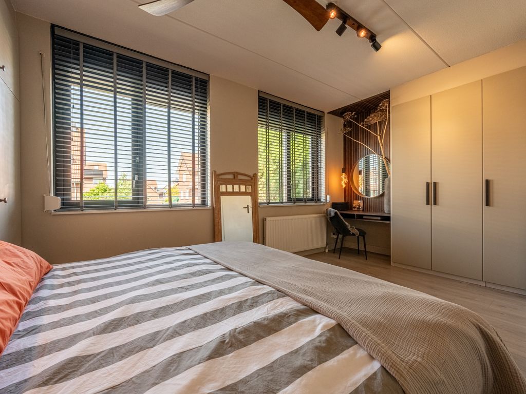 Goudzoeker 21, Rhoon