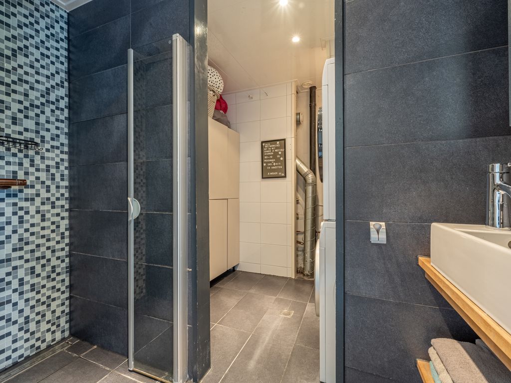 Goudzoeker 21, Rhoon