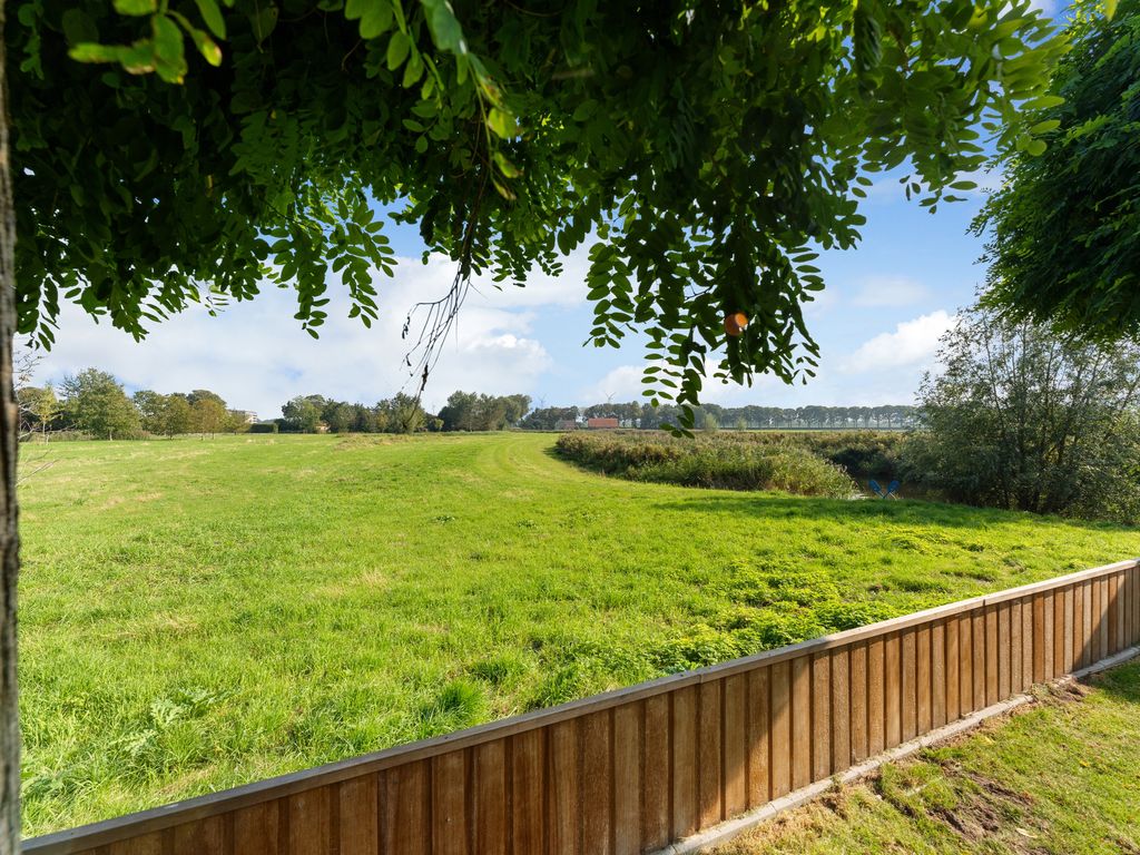 Essendijk 72, Rhoon