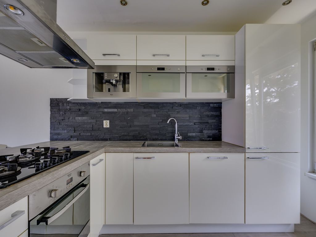 Dorpsweg 168C, Rotterdam