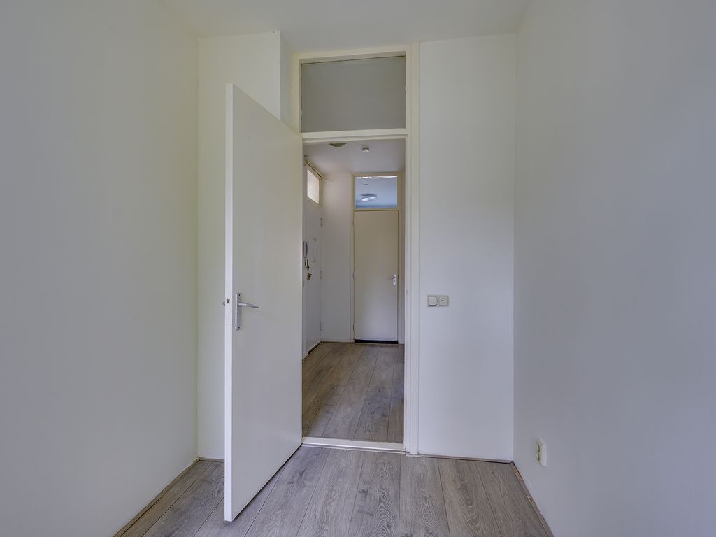 Dorpsweg 168C, Rotterdam