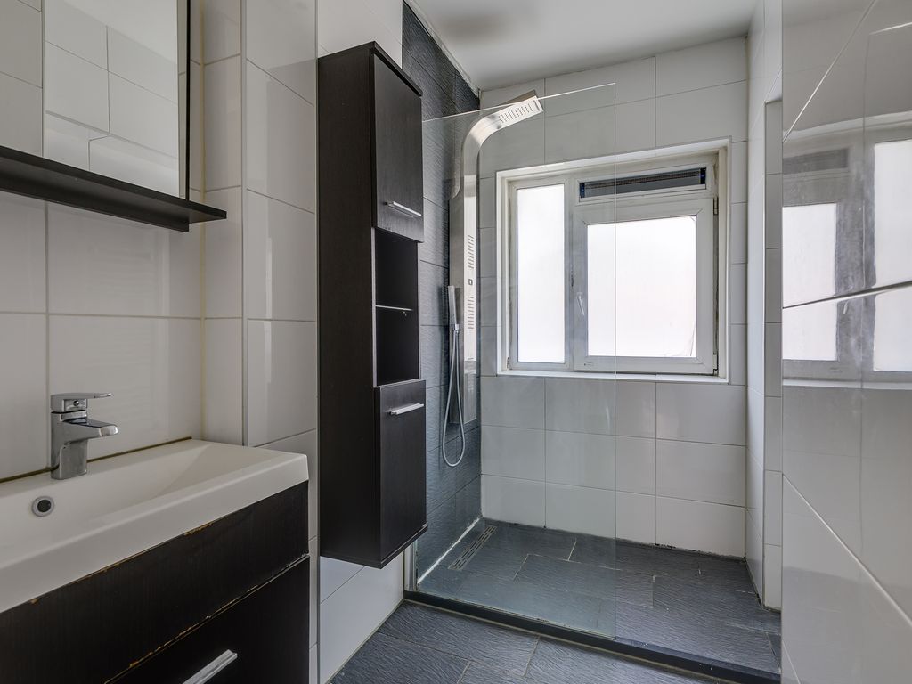 Dorpsweg 168C, Rotterdam