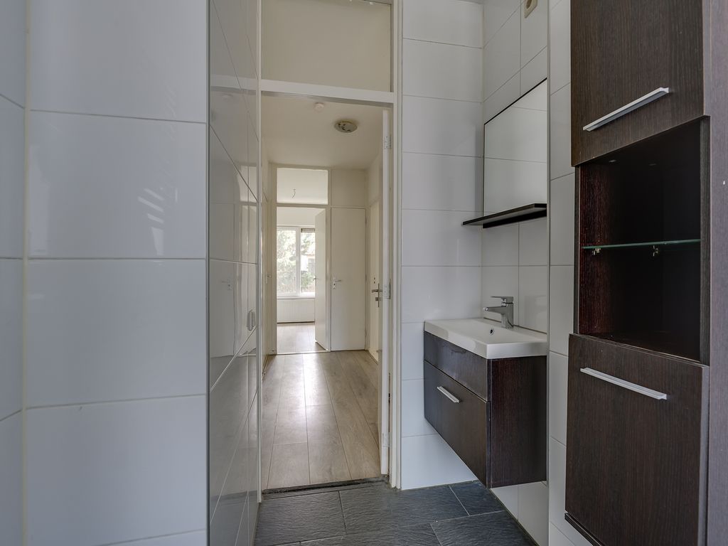Dorpsweg 168C, Rotterdam