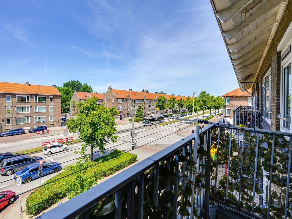 Dorpsweg 168C, Rotterdam