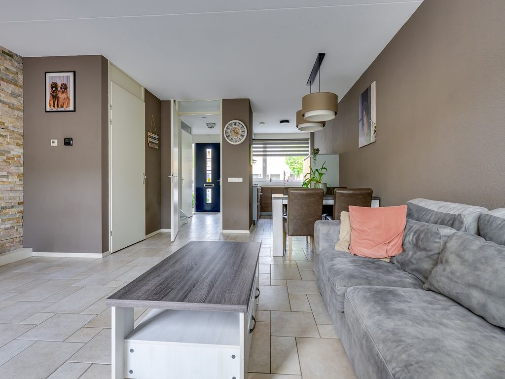 Seinhuiswei 25, Barendrecht