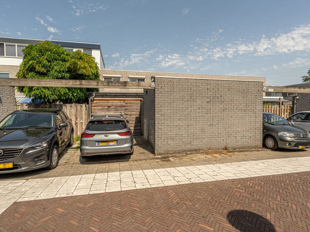 Palissander 354, Dordrecht