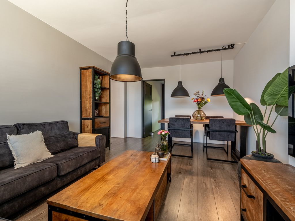 Jozef Israëlsstraat 4, Zwijndrecht