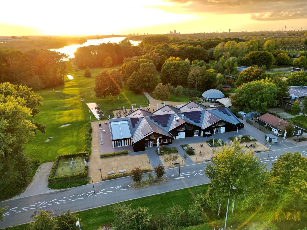 Bevershof 1, Rhoon