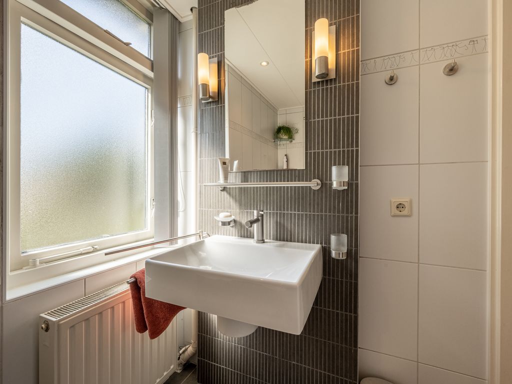 Ghijseland 160, Rhoon