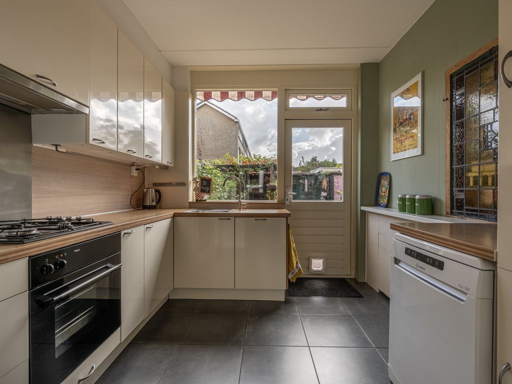 Kikkerveen 152, Spijkenisse