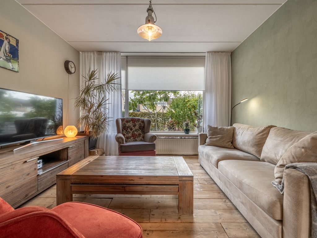 Kikkerveen 152, Spijkenisse