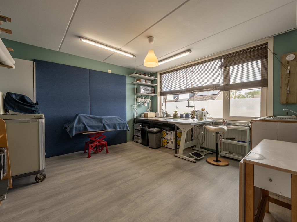 Kikkerveen 152, Spijkenisse