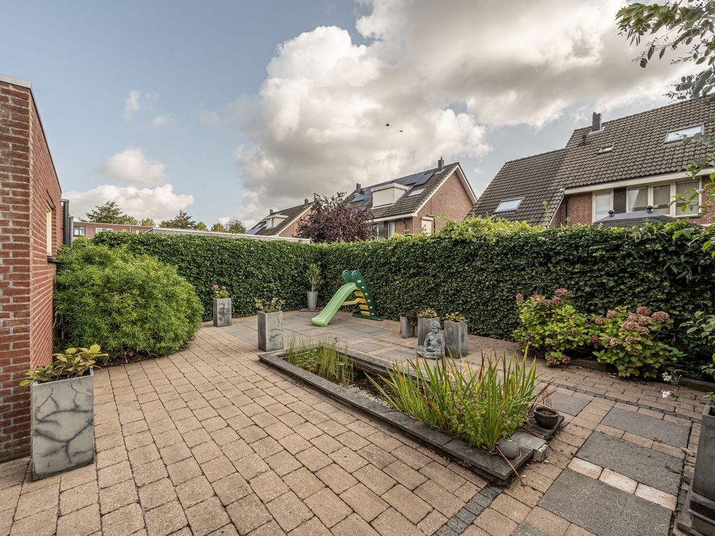Van Hobokenhaven 10, Barendrecht
