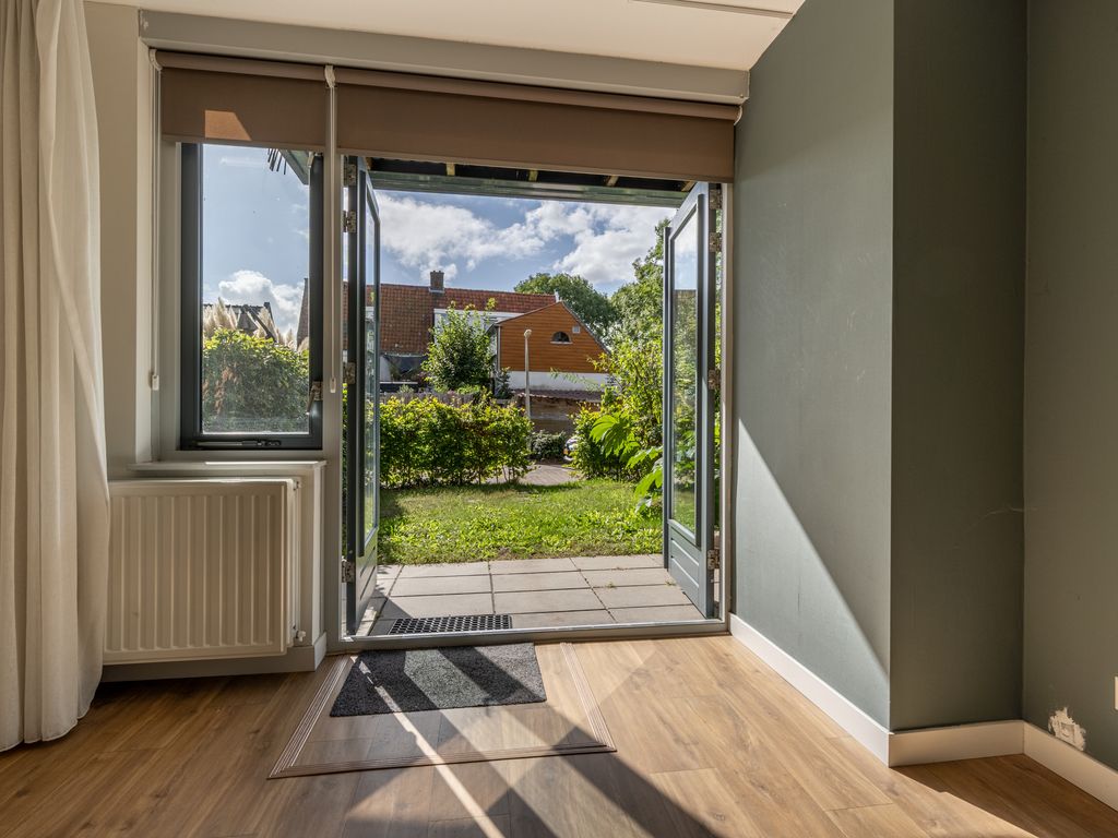 Van Ravesteyndreef 63, Barendrecht