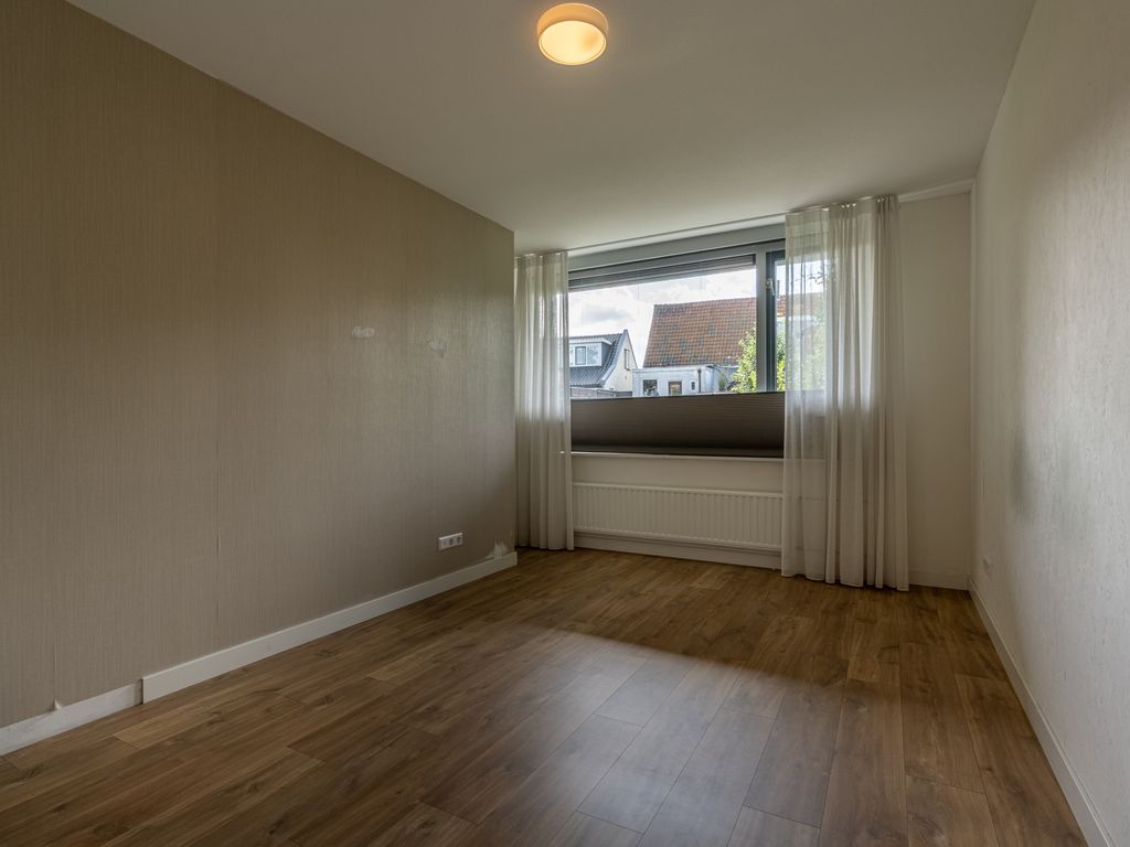 Van Ravesteyndreef 63, Barendrecht