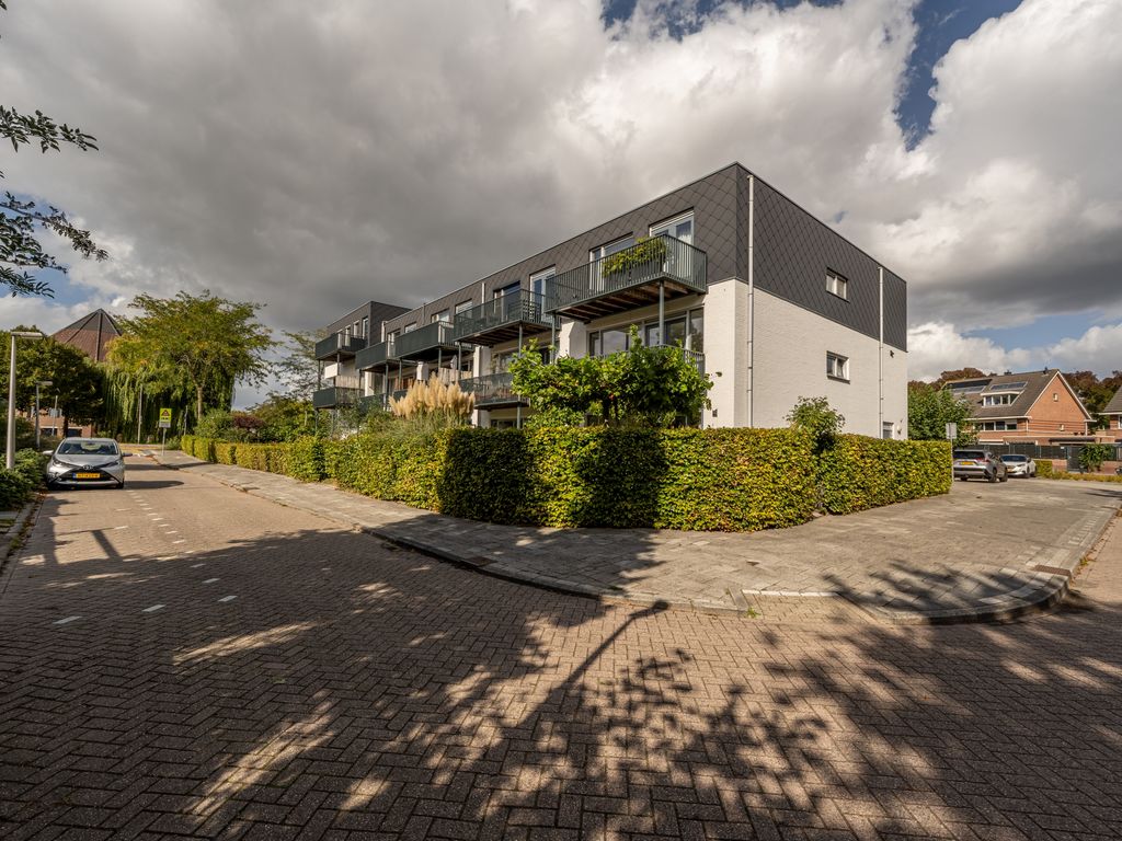 Van Ravesteyndreef 63, Barendrecht