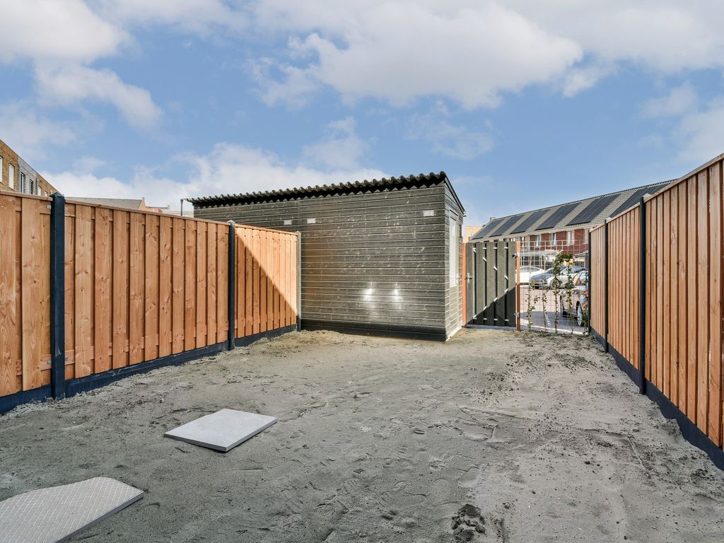 Elementenweg 66, Spijkenisse