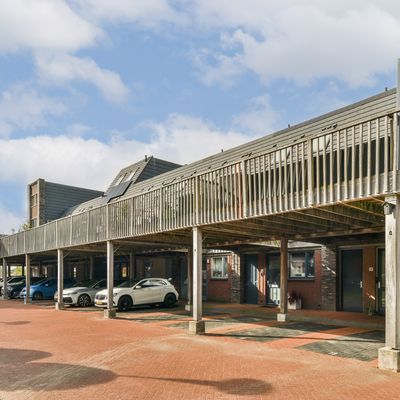 Olijfhout 18, Barendrecht