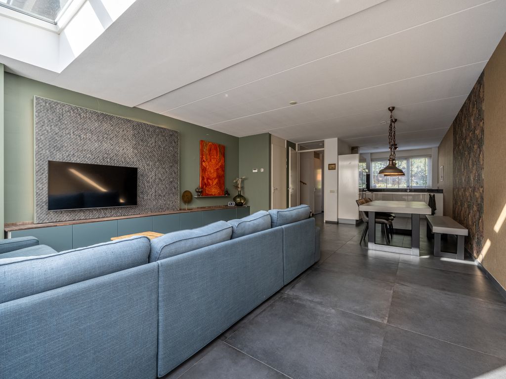 Goudzoeker 22, Rhoon