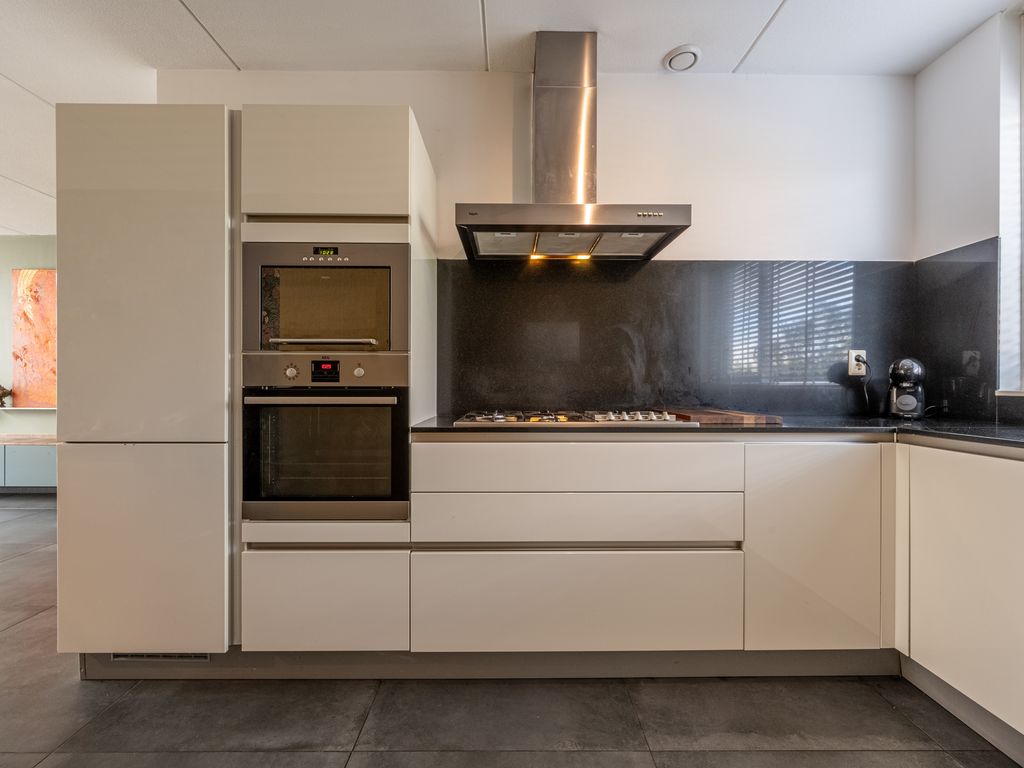 Goudzoeker 22, Rhoon