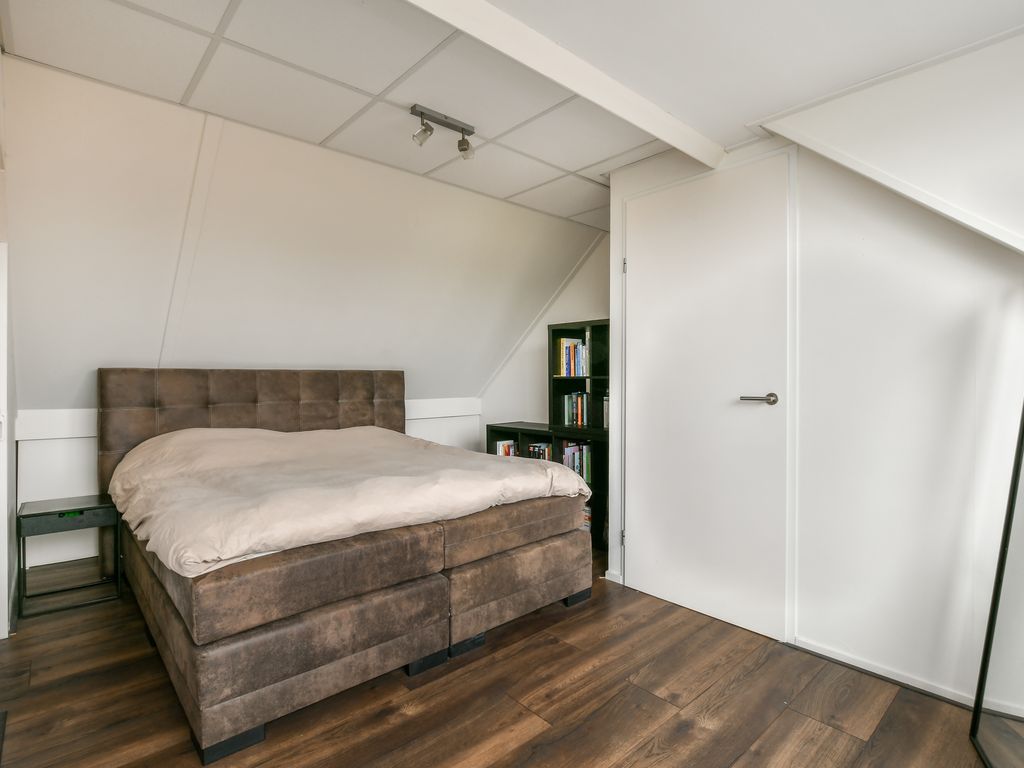 Kaasmaker 12, Poortugaal