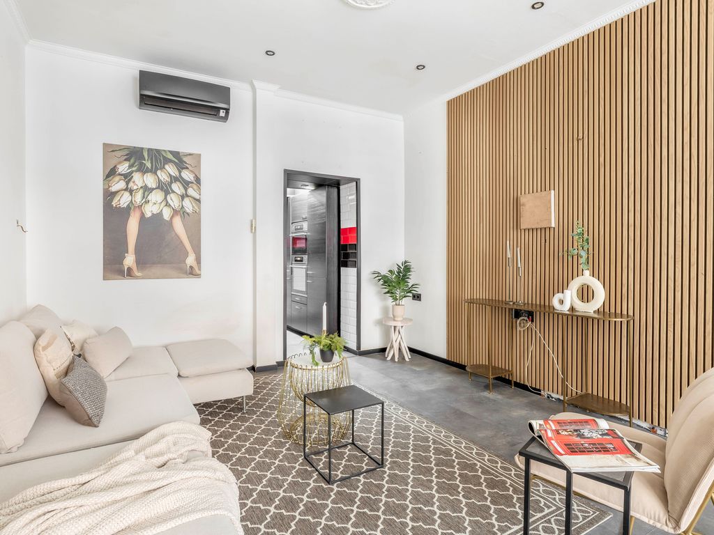 Zwartewaalsestraat 25, Schiedam